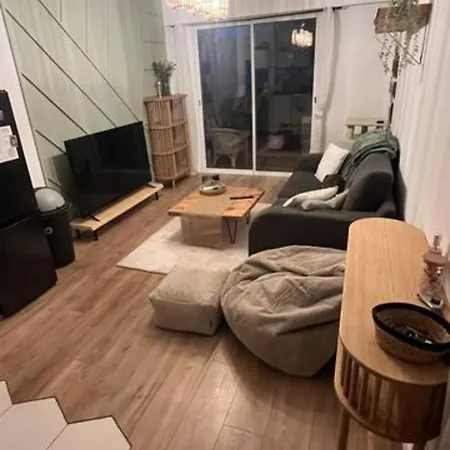 Joli 2 Pieces Proche Apartment *