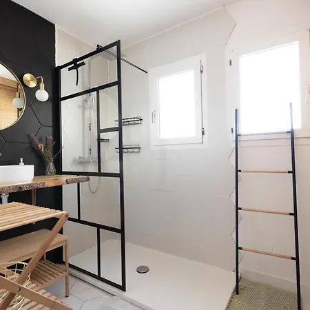 Joli 2 Pieces Proche Apartment *